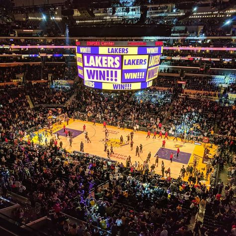 Lakers Stadium, Lakers Win, Los Angeles Basketball, Lakers Game, One Championship, Board Inspiration, Vision Board Inspiration, Prayer Board, Basketball Games