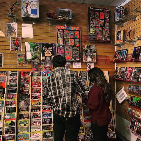 Comic Book Shop Aesthetic, Comic Shop Aesthetic, Reading Comics Aesthetic, Comic Book Store Aesthetic, Comic Con Aesthetic, Comic Book Aesthetic, Book Store Aesthetic, Geek Aesthetic, Bookstore Ideas