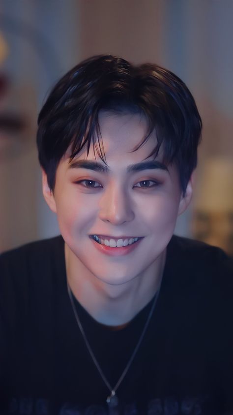 Xiumin Exo #xiumin #minseok #cbx #exo #exocbx #exol #kpop #korea #kimminseok Exo Kai Abs, Exo For Life, Kim Minseok Exo, Xiumin Exo, Exo Lockscreen, Kim Min Seok, Exo Xiumin, Hot Asian Men, Aesthetic Filter