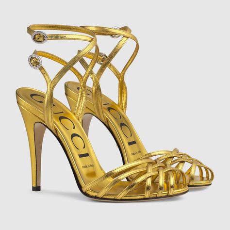 Gucci Metallic leather sandal Detail 2 Sandals Gucci, 3 Women, Block Heel Sandals, Shoes Platform, Buckle Sandals, Fabulous Shoes, Carrie Bradshaw, Lace Up Ankle Boots, Shoe Obsession