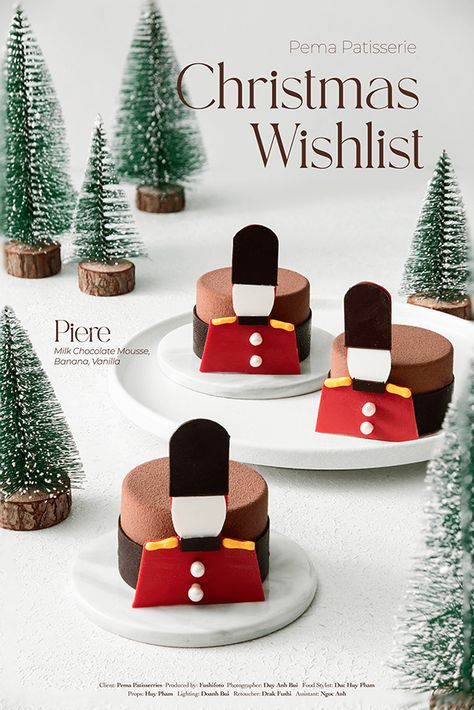 Christmas Wishlist - Pema Patisserie :: Behance Christmas Marketing Campaign, Christmas Food Photography, Christmas Pastries, Photography Food Styling, Xmas Desserts, Christmas Cake Designs, Dessert Photography, Christmas Craft Projects, Cake Photography