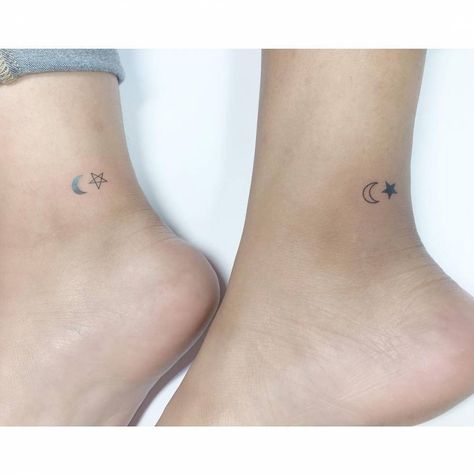 Moon And Star Tattoos, 3 Friend Tattoos, Tattoos On Women, Tattoo Best Friends, Star Tattoo Ideas, Fantastic Tattoo, Celtic Tattoo For Women, Tattoos For Best Friends, Matching Friend Tattoos