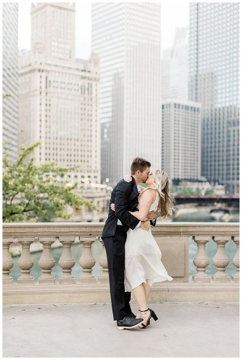 Building Engagement Photos, Chicago Engagement Photos, Chicago Engagement, Made In Heaven, Chicago Wedding, Photographer Photography, Picture Ideas, Engagement Session, Engagement Photos