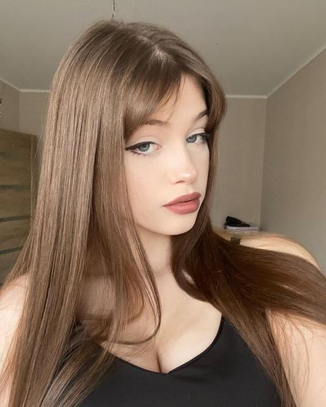 Lightest Golden Brown Hair, Best Hair Colors For Pale Skin, Hair Dye Videos, Babylights Hair, Honey Hair Color, Golden Brown Hair, Hair Color Underneath, Honey Brown Hair, Hair Tint