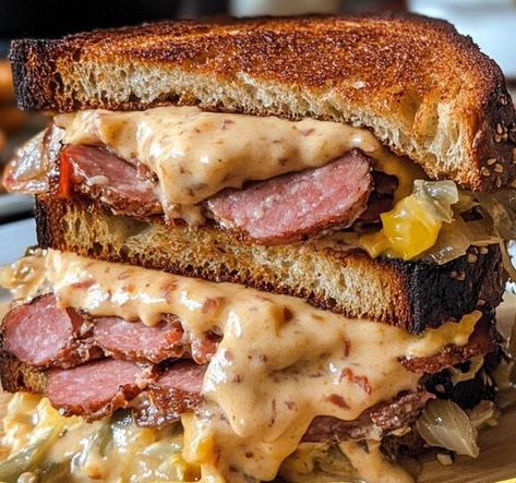 Pennsylvania’s Polish Delight: The Kielbasa Reuben Recipe You Can’t Miss - NewsBreak Cheese Crescent Roll Recipes, Cheesy Sloppy Joes, Mini Meatloaf Muffins, Reuben Recipe, Homemade Funnel Cake, Garlic Parmesan Potatoes, Cheese Crescent Rolls, Russian Dressing, Crescent Roll Recipes