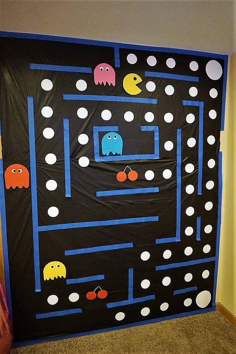 1990s Birthday Party Theme, Pac Man Party, Pacman Game, Decades Party, 80s Party Decorations, 80s Birthday Parties, Throwback Party, 1980s Party, 90s Theme Party