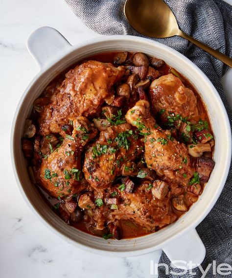 You're Going to Love Mario Batali's New Twist on Classic Chicken Cacciatore Mario Batali Recipes, Coq Au Vin Recipe, Cacciatore Recipes, Chicken Cacciatore Recipe, Italian Chicken Recipes, Mario Batali, Chicken Cacciatore, Cozy Dinner, Braised Chicken