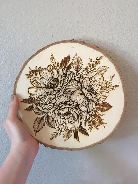 Flower wood burning | Etsy Wood Burning Art Flowers, Floral Wood Burning Patterns, Wood Burn Wedding Sign, Wood Burning Flower Designs, Flowers Wood Burning, Wood Burned Flowers, Wood Burn Flowers, Cool Wood Burning Designs, Wood Burn Art