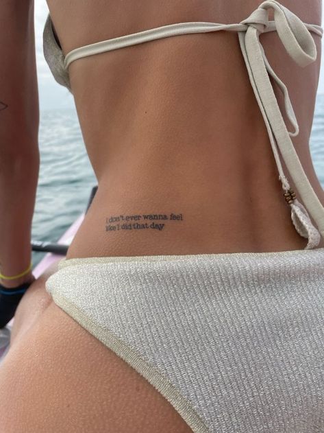 Medium Back Tattoos For Women, Tattoos Pale Skin, Low Back Tattoo Women Ideas, Fine Line Tattoos For Women Meaningful, Back Tattoo Inspiration, Tattoo On Knee, Tattoo Cool, Tattoo Quote, Small Pretty Tattoos