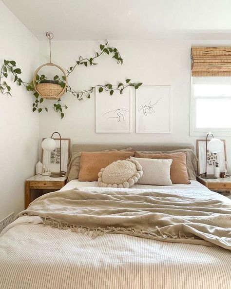 10 Ways To Create An Urban Minimalist Boho Bedroom - Decoholic Bedroom Scandinavian, Plants Diy, Beautiful Sunday, Interior Design Per La Casa, Scandi Boho, Couple Things, Redecorate Bedroom, Cozy Room Decor, Nordic Interior