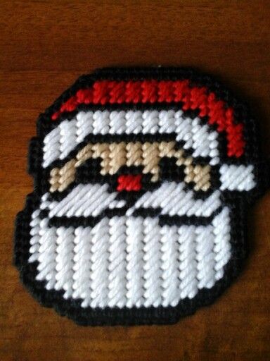 Plastic canvas santa Snowman Coasters In Plastic Canvas, Plastic Canvas Ornaments Free, Plastic Canvas Crafts Christmas, Plastic Canvas Santa, Canvas Stitch, Plastic Canvas Coasters, Plastic Canvas Stitches, Plastic Canvas Ornaments, Plastic Canvas Tissue Boxes