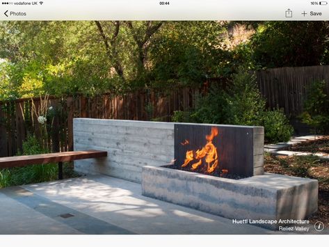 Contemporary Outdoor Fireplaces, Modern Outdoor Fireplace, Fire Pit Materials, Outdoor Fireplace Designs, Fire Pit Area, Fire Element, Fire Features, Backyard Fire, Modern Patio