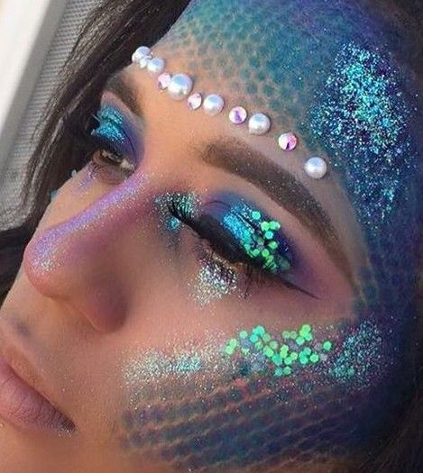 Under The Sea Face Paint, Sea Face Paint, Octopus Makeup, Under The Sea Makeup, Paint Mermaid, Beach Bash, Rave Looks, Mermaid Makeup, Cute Mermaid