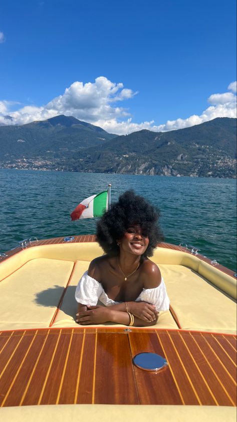 Baddies Outfits Casual, Travel Aesthetic Black Women, Italy Black Women, Black Women In Italy, Black Women On Vacation, Solo Italy Trip, Travel Black Women, Euro Summer Black Women, Black Girls Travel Aesthetic