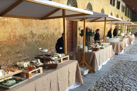 buffet di matrimonio Rustic Summer Wedding, Country Chic, Summer Wedding, Shabby Chic, Wedding Decorations, Table Decorations, Furniture, Home Decor, Home Décor