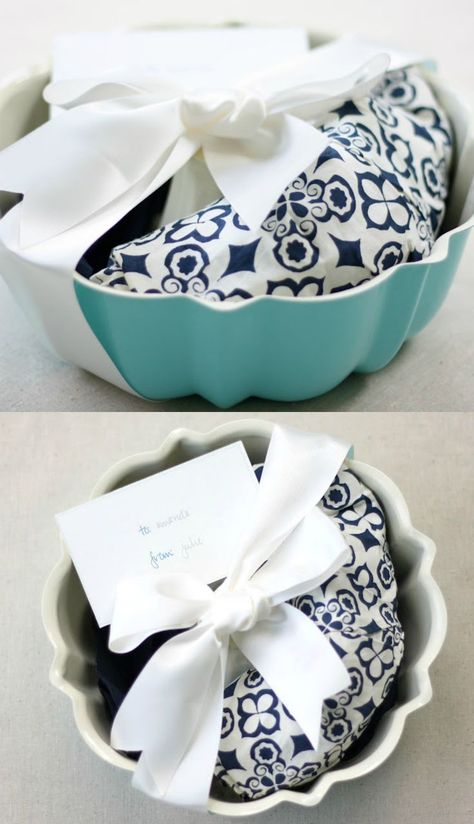 Beautiful housewarming, hostess or wedding shower gift - gifts are always prettier when wrapped in itself! Ship Cookies, Wedding Shower Ideas, Party Hostess Gifts, Shower Hostess Gifts, Julie Blanner, Gifts For Wedding, Printable Gift Tags, Couple Wedding Rings, Couple Shower