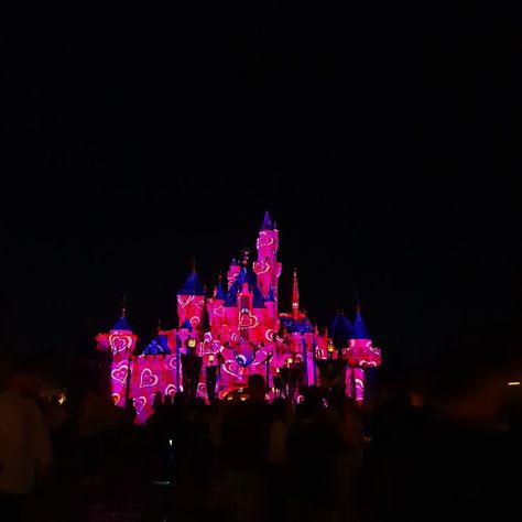 The beautiful castle at sweethearts night 2023 Sweethearts Night Disney, Sweetheart Night Disneyland, Disneyland Sweethearts Night, Disney Sweethearts Night, Night Castle, Valentines Surprise, Beautiful Castles, 2024 Vision, Low Key