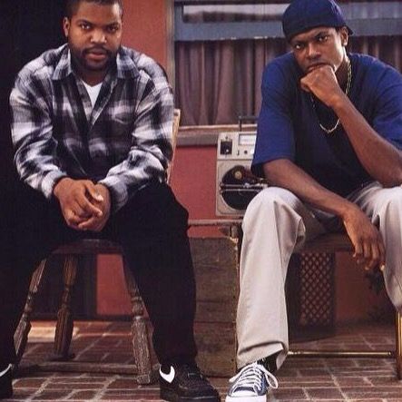 Friday | Ice Cube and Chris Tucker Friday Ice Cube, Friday 1995, Movie Friday, Craig Jones, Bernie Mac, Friday Movie, Halloween Parejas, Chris Tucker, Poster Funny