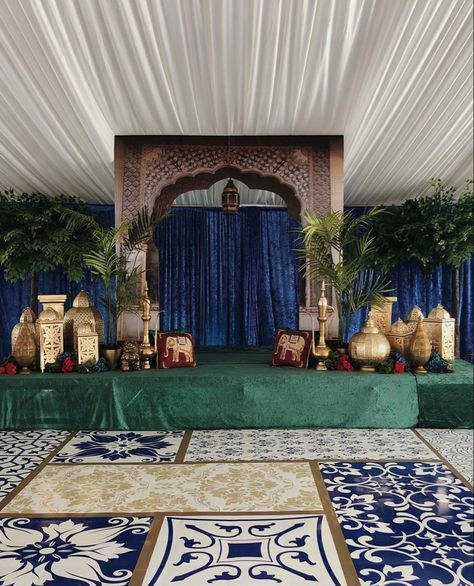 Moroccan Theme Decor, Arabian Nights Wedding Theme, Morrocan Theme, Arabian Nights Wedding, Arabian Theme, Arabian Nights Theme, Arabian Decor, Nikah Decor, Mehendi Decor Ideas