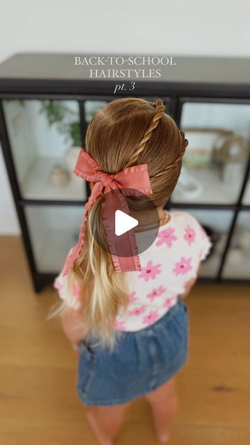 Camilla Thurman on Instagram: "This one is for the bow girls 🎀✨ Back-to-School Hairstyles pt. 3  Comment SCHOOL HAIR and I will send you a DM to shop the bow, denim skirt, and all hair products we used.   Enter my August back-to-school GIVEAWAY!  Share any hairstyle (and as many as you want to) that you try on your stories and tag me! Every tag/story is an entry!  I’ll be picking 2 of you to send some of our favorite hair goodies! Giveaway will end on 8/31 ✨  #backtoschool #backtoschoolgiveaway #backtoschoolshopping #backtoschoolhair #backtoschoolhairstyles #backtoschoolhairstyle #girlshair #girlshairstyles #girlshairstyle #quickhair #quickhairstyle #quickhairdo #cutehair #outofthefacehair #sidepony #sideponytail #twistedhair #twistedhairstyle #ropebraid #ropebraids #hairbow #hairbows #to Toddler School Hairstyles Girl, Rope Braids, School Giveaways, Side Pony, Twisted Hair, Toddler Hairstyles, Toddler School, Side Ponytail, School Hair