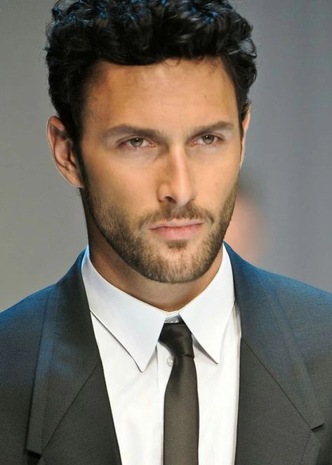 Noah Mills, Jon Kortajarena, Canadian Men, Canadian Models, Celebrity Dads, Good Looking Men, Celebrities Male, Male Models, Male Model