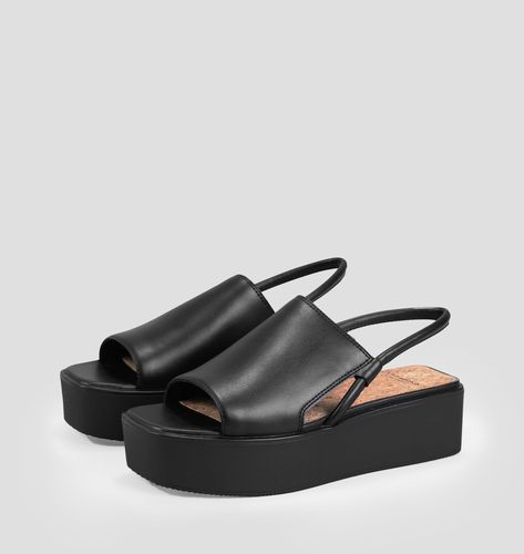 Sandals Platform, Modern Chunky Platform Slide Sandals, Chunky Black Platform Sandals, 90’s Platform Sandals, Leather Chunky Platform Slip-on Sandals, Black Chunky Platform Open Toe Sandals, Black Platform Sandals, Swedish Fashion, Funky Shoes