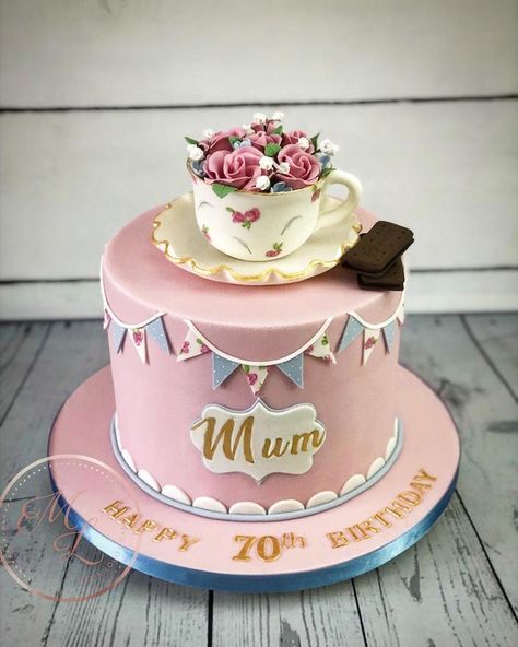 Afternoon Tea Birthday Cake, Birthday Cake For Mum, Vintage Style Cake, Mother Birthday Cake, Afternoon Tea Cake, 75 Birthday Cake, Grandma Cake, Bourbon Biscuits, Afternoon Tea Cakes