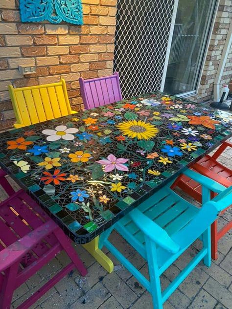 Long Tables, Mosaic Flowers, Mosaic Table, Mosaic Ideas, Happy Home, Mosaic Art, Mosaic Tiles, Outdoor Table, Table Top