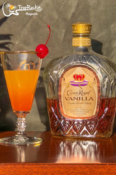 Drinks With Vanilla Crown Royal, Cocktails With Crown Royal Vanilla, Vanilla Crown Drinks, Crown Vanilla Cocktails, Drinks With Crown Royal Vanilla, Crown Royal Vanilla Drinks Recipes, Crown Royal Vanilla Drinks, Crown Vanilla Drinks, Vanilla Crown Royal Drinks