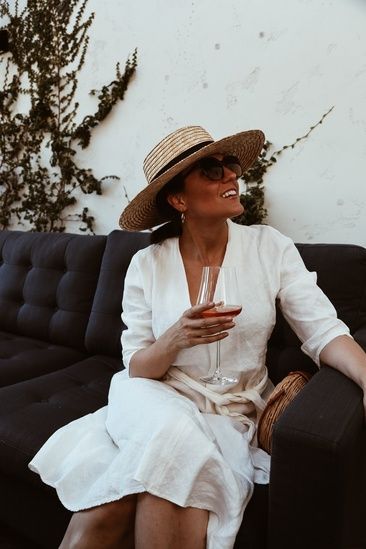 white linen dress + straw boater hat Boat Hats Women, French Bachelorette, Boater Hat Outfit, Straw Hat Outfit, Moda Over 40, Veuve Cliquot, Mode Ab 50, Straw Boater Hat, Provence Wedding