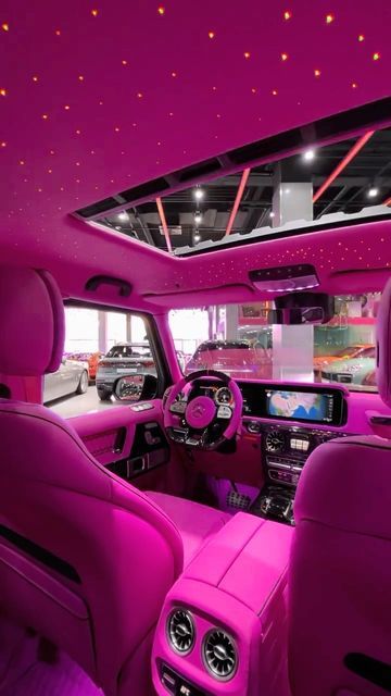 Girly Car Interior, Mercedes Benz Accessories, Mercedes Benz Interior, Mercedes Interior, Jeep Interiors, Dream Cars Mercedes, Cool Car Accessories, Pimped Out Cars, Girly Car