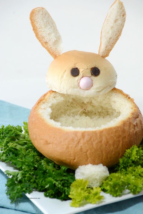 Easter Bunny Bread, Easter Dinner Ideas, Bunny Bread, Easter Party Food, Easter Appetizers, Easter Snacks, Decorações Com Comidas, Easter Brunch Food, Easter Bread