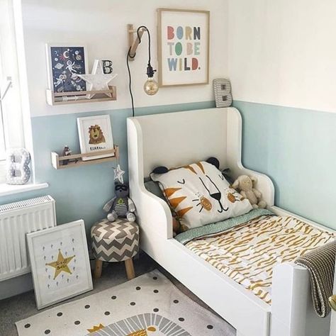 Ideas Habitaciones, Toddler Boy Room Decor, Hack Ikea, Boy Toddler Bedroom, Toddler Room Decor, Toddler Boys Room, Decor Ikea, Ikea Bed, Playroom Design