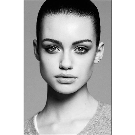 Supermodels.nl Industry News - New face Elle Trowbridge ❤ liked on Polyvore featuring models and people Black And White Photography Portraits, Black And White Models, Angular Face, Black And White Face, Portrait Photography Women, Face Photography, Model Face, Face Images, Face Photo