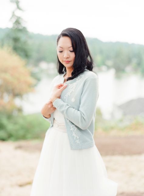 This bride's heirloom cardigan was a meaningful part of her wedding ensemble. Wear something similar for your "something old" or "something blue." Wedding Dress With Cardigan, Wedding Dress Cardigan, Oregon Weddings, Outdoor Winter Wedding, Wedding Cardigan, Metallic Wedding, Fresh Color Palette, Pretty Wedding Dresses, Winter Bride