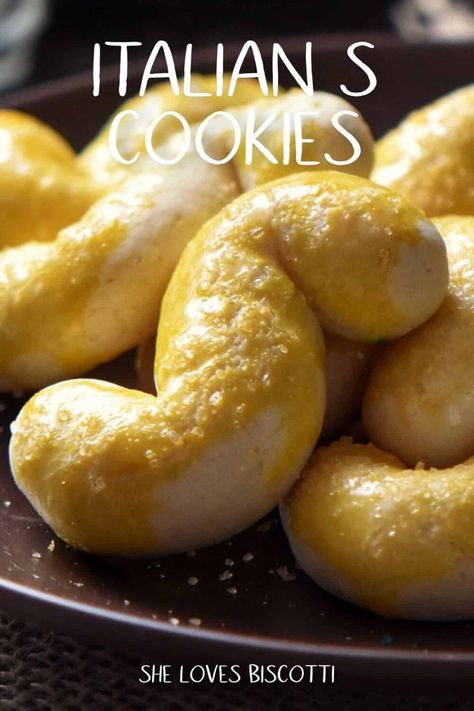 Sicilian S Cookies, Italian S Cookies, Traditional Italian Cookies, Italian Biscuits, Italian Cookie, Italian Christmas Cookies, S Cookies, Italian Cookie Recipes, Cool Glass