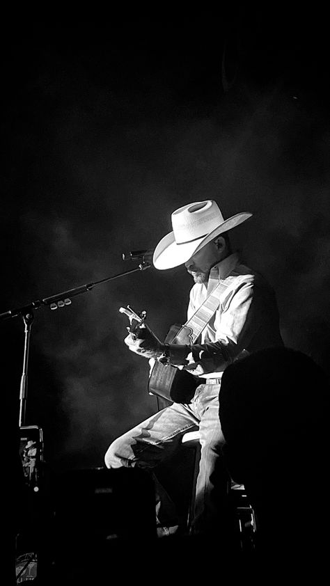 Cody Johnson Cojo Country Music Western Blue Western Wallpaper, Cody Johnson Concert, Country Music Outfit, Country Girl Aesthetic, Western Aesthetic Wallpaper, Country Playlist, Cody Johnson, Western Photo, Cowboy Aesthetic