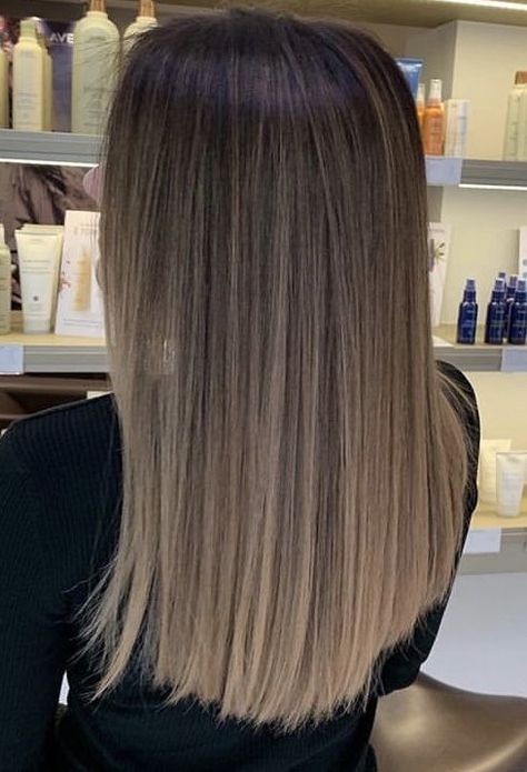 Honey Brown Balayage Brunettes Natural, Shoulder Length Balayage Brunette, Balayage Brunette Straight, Blonde Babylights On Brown Hair, Blonde Highlights Straight Hair, Dark Roots Light Ends, Light Brown Ombre Hair, Balayage Hair Morenas, Babylights Hair