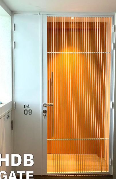 Hdb Gate Design, Metal Screens Architecture, Hdb Gate, Mid Century Modern Front Door, Safety Doors, Stone Walls Interior, Grill Gate, Hostels Design, Steel Door Design