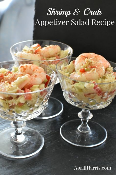 Crab Hors D’oeuvres, Queso Velveeta, Shrimp And Crab Salad, Crab Appetizer, Appetizer Salad, Drink Stations, Sandwiches Recipes, Recipes Salads, Night Recipes