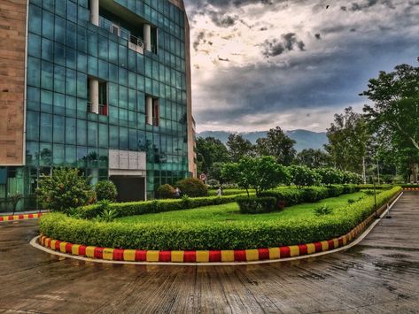 Even though the picture is edited, it's an eye catching view. Aiims Rishikesh Campus, Aiims Rishikesh Aesthetic, Aiims Rishikesh, Manifest Life, Medical Wallpaper, Dream College, Office Entrance, Med Student, Student Motivation