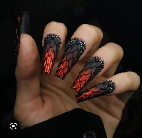 Nails Love Heart, Valentines Nail, Sharp Claws, Dragon Nails, Nails Love, Lilac Nails, Punk Nails, Fantasy Nails, Gothic Nails