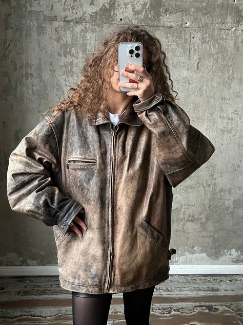 Aviator Leather Jacket, Vintage Leather Jacket, Denim Trousers, Distressed Leather, Black Leather Jacket, Clothing Ideas, Latvia, Leather Jackets, Vintage Leather