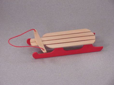 Popsicle Stick Sled, Diy Sled, Sled Ornaments, Christmas Sled Decoration, Diy Xmas Ornaments, Sled Decor, Diy Popsicle Stick Crafts, Christmas Sled, Diy Popsicle