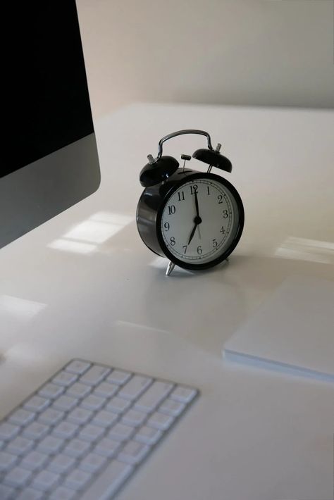 Free stock photo of alarm clock, analogue, business Sleek Office Desk, Black Alarm Clock, Desk Alarm Clock, Vintage Alarm Clocks, Analog Clock, The Desk, Adobe Photoshop Lightroom, Photoshop Lightroom, Art Stuff