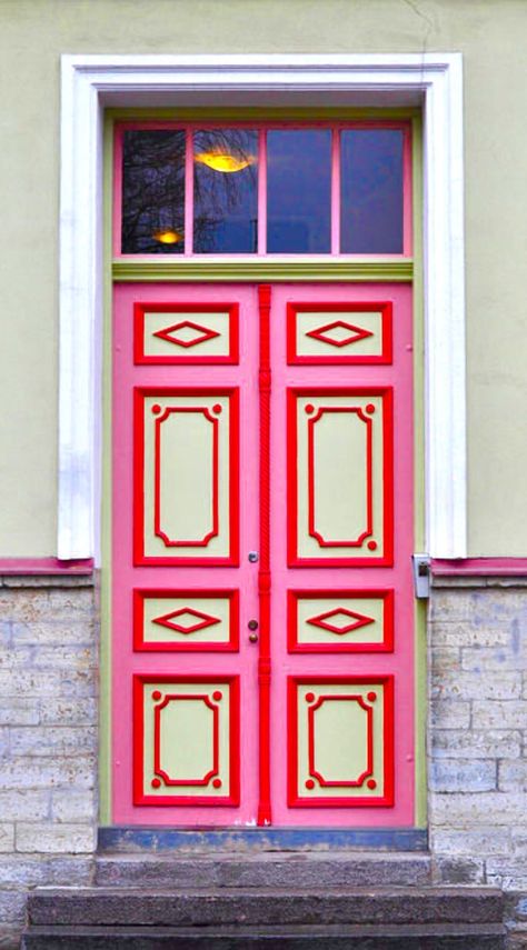 Artistic Doors Painted, Colorful Indoor Doors, Funky Door Painting, Door Aesthetic Decor, Fun Door Colors, Maximalist Door, Colorful Doors Interior, Cool Door Painting, Coloured Front Door