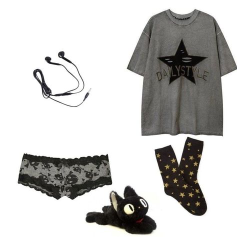 Alt Sleepwear, Emo Pjs Aesthetic, Sleepy Aesthetic Outfit, Gothic Pjs, Aesthetic Pajamas Grunge, Emo Pajamas, Emo Pjs, Grunge Pjs, Grunge Pajamas