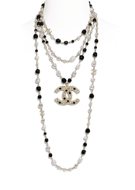 Chanel Accessories Png, Chanel Accessories Jewelry, Chanel Pieces, Chanel Choker, Chanel Necklaces, Chanel Jewellery, Necklace Chanel, Chanel Jewelry Necklace, Mode Chanel