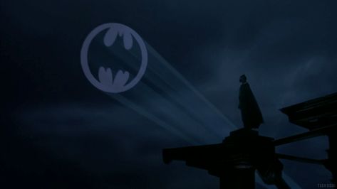 cinemagraph gif film gif cinemagraph cinemagraphs tech noir Batman Signal, Batman Gif, Tim Burton Batman, Ryu Street Fighter, Morning Cartoon, Batman Wallpaper, Banner Gif, Film Grab, Batman Universe