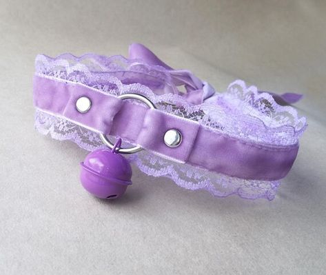 Pet Play Collar, Purple Pastel Goth, Pastel Goth Choker, Storyline Ideas, Collar Ideas, Sanrio Outfits, Kitty Play, Purple Choker, Kitten Play Collar